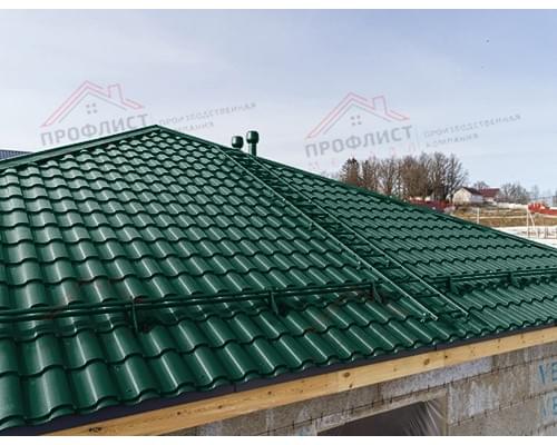 Металлочерепица кредо 0,5 Satin RAL 6005 зеленый мох. Металлочерепица кредо 0,5 Satin RAL 6005 зеленый мох.
