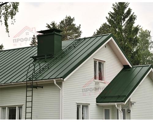 Простой вертикальный паз (профилированный) 0,5 Velur20 с пленкой на замках RAL 6020 хромовая зелень