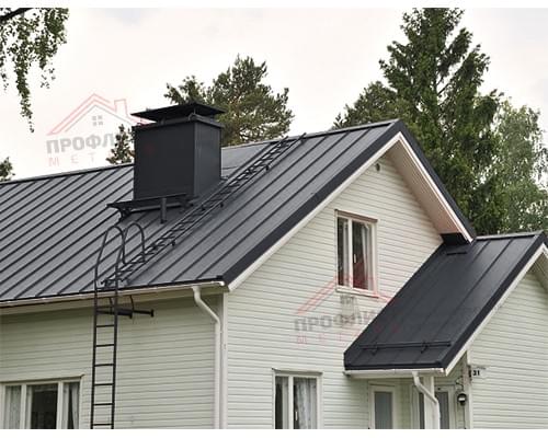 Простой вертикальный паз (профилированный) 0,5 Velur20 с пленкой на замках RAL 7024 мокрый асфальт